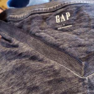 Men's GAP V-Neck